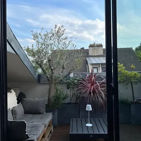 Daire Superbe Loft Climatise Avec Terrasse A 4 Km Jo
