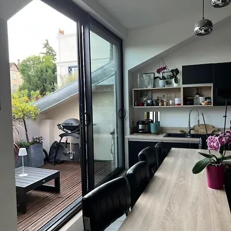 Superbe Loft Climatise Avec Terrasse A 4 Km Jo Daire *